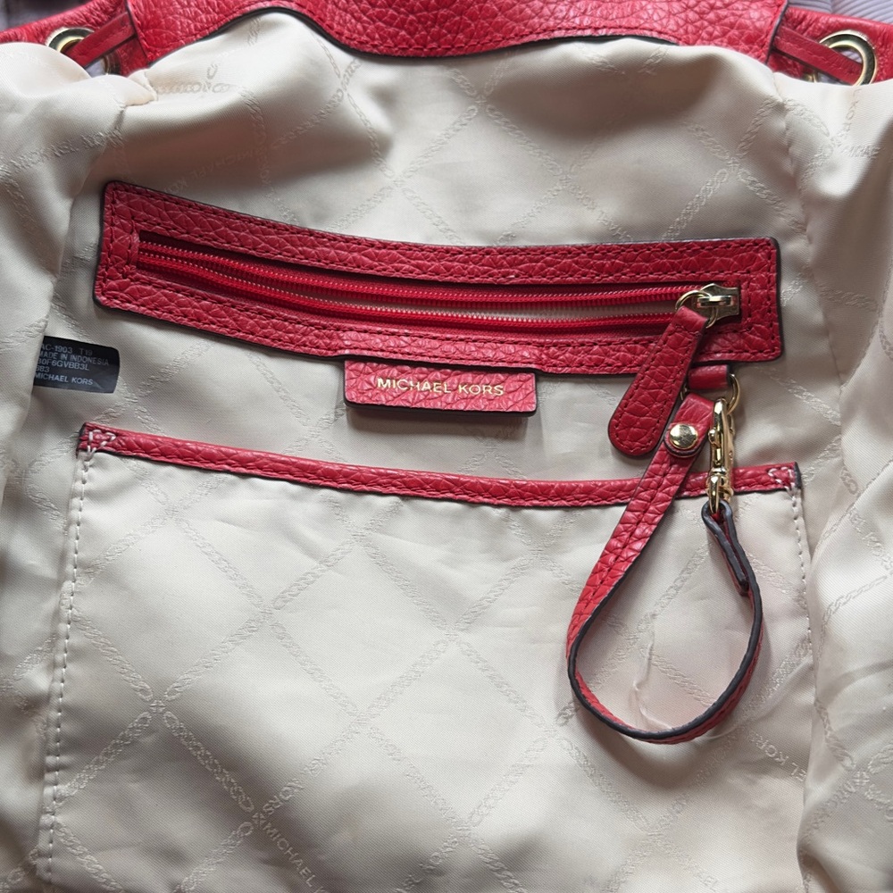 Michael Kors Viv convertible backpack - Picture 11 of 11